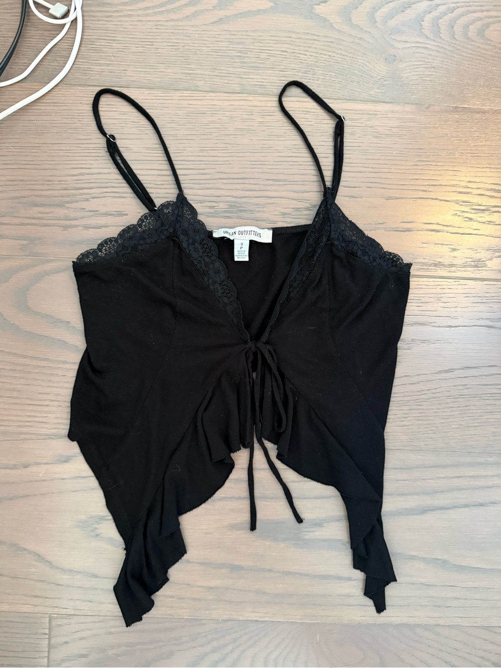 Urban Outfitters Hopeless Romantic Lace-Trim Flyaway Cami